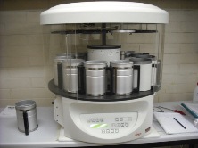 The Leica TP1020 tissue processor.