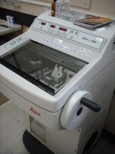 The Leica CM1850 cryostat