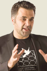 Kon Karapanagiotidis 