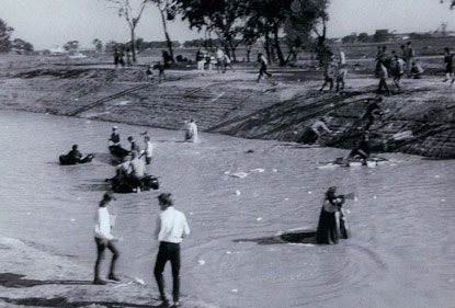 Moat Day 1967 - Paul Reid, President SRC with megaphone