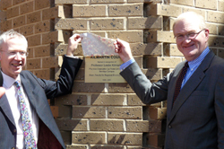 Professor Les Kilmartin and Professor Paul Johnson unveil plaque