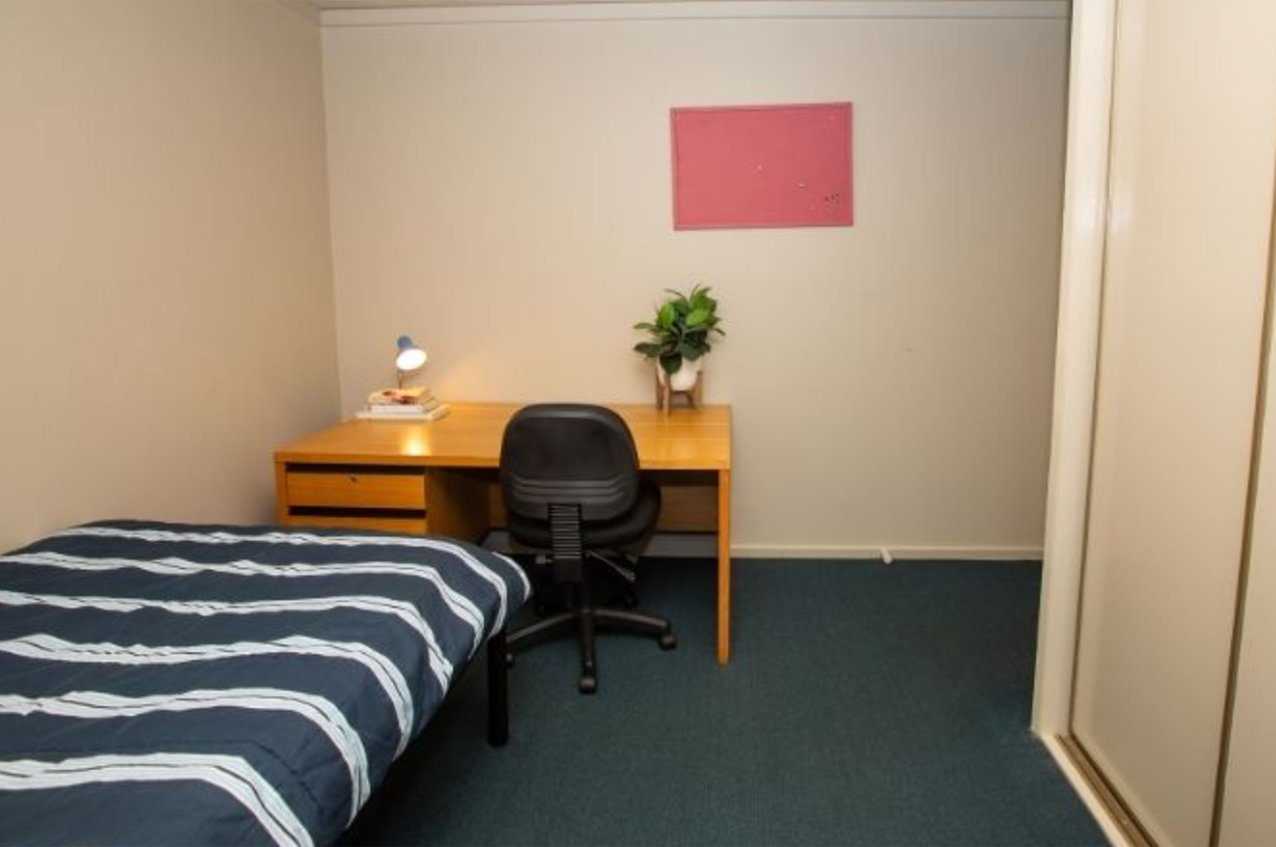 Image of the Villas accommodation bedroom