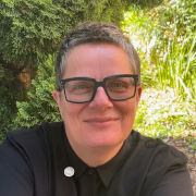Headshot of Nicky Bath