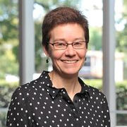 Headshot of Dr Ruth McNair