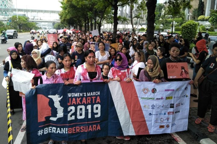 Indonesian Women Coordinate Gender Activism Online News La Trobe University