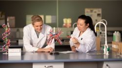 Biomedical students in science lab