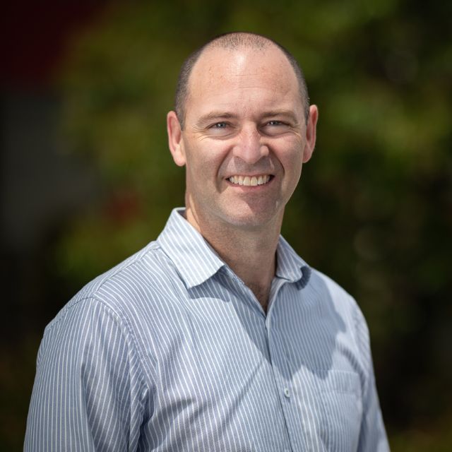 Photo of Associate Professor Brett Gordon