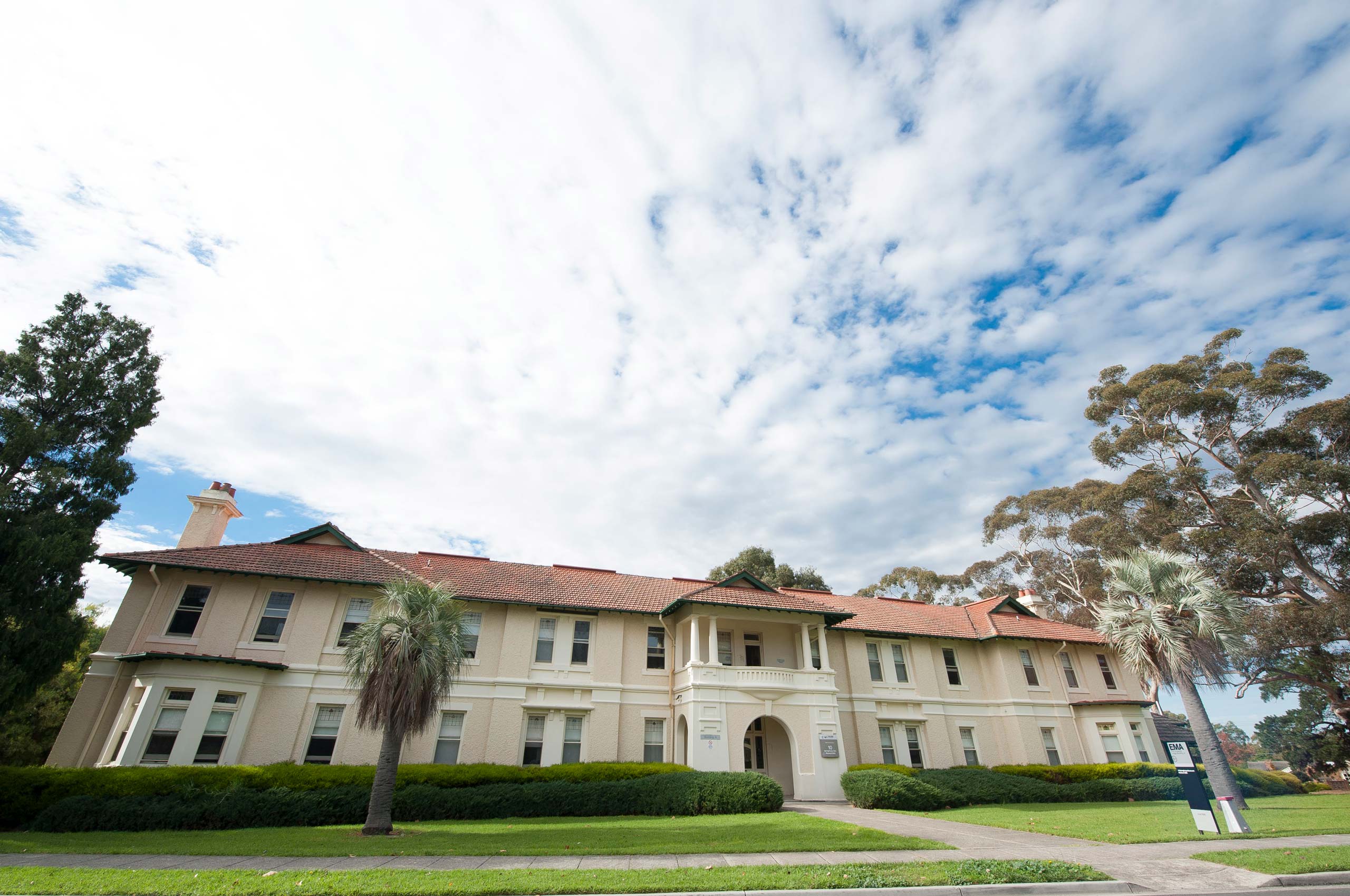 Exterior photo of The University Lodge.