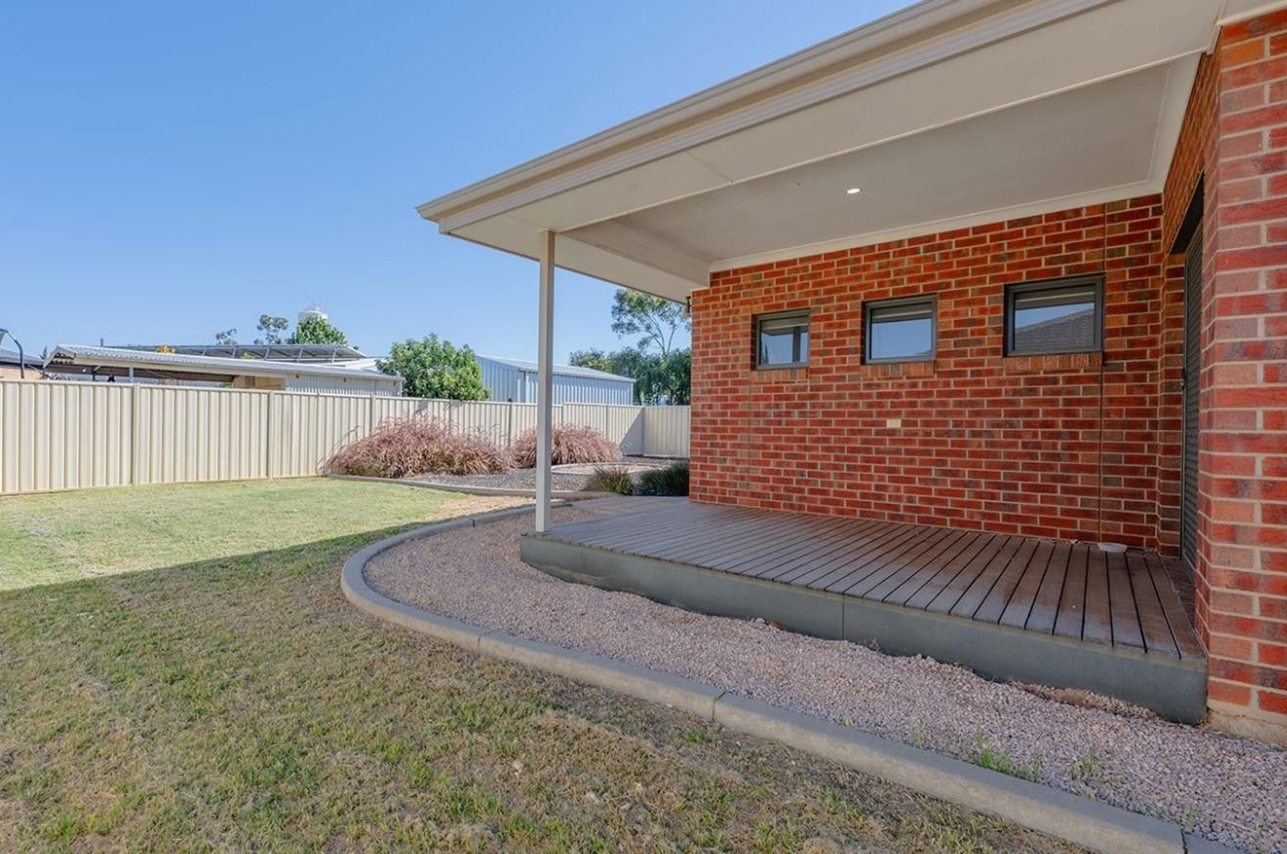 Image of Mildura accommodation exterior.