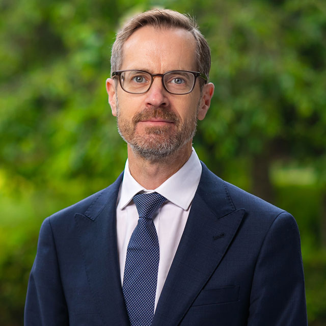 Photo of Theo Farrell