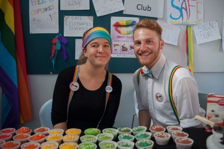 diversity-rainbow-cupcakes