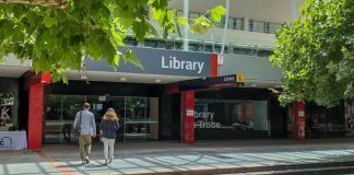 Bundoora Library front entrance.