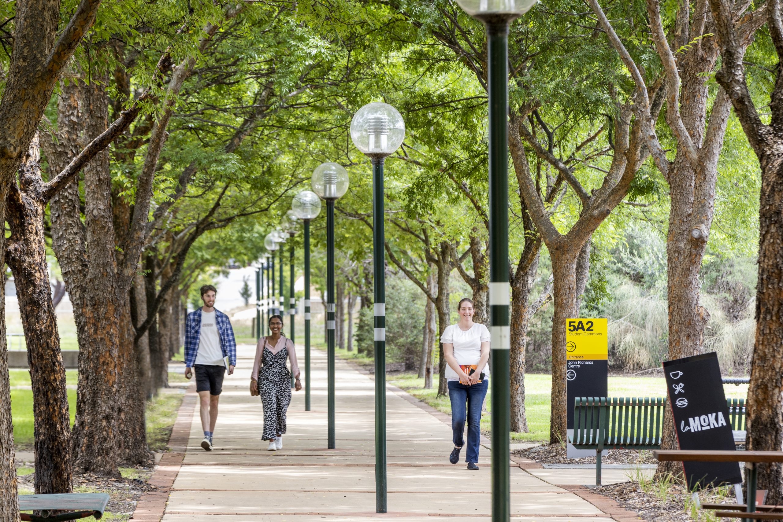 Albury-Wodonga students, check out these scholarships! - MyLaTrobe
