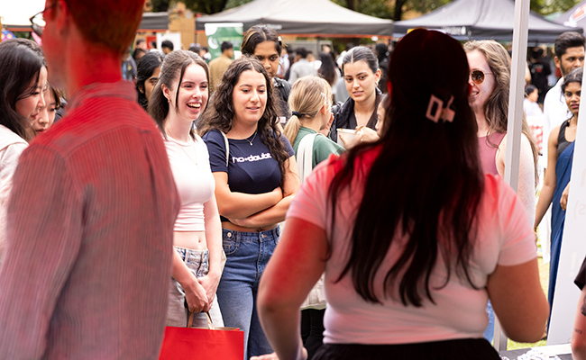 Bundoora O Week image_WordPress Article (650 x 400) Students at O Week