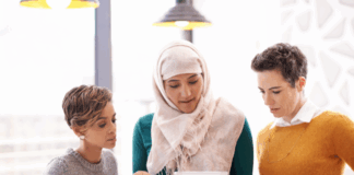 Financial counselling women