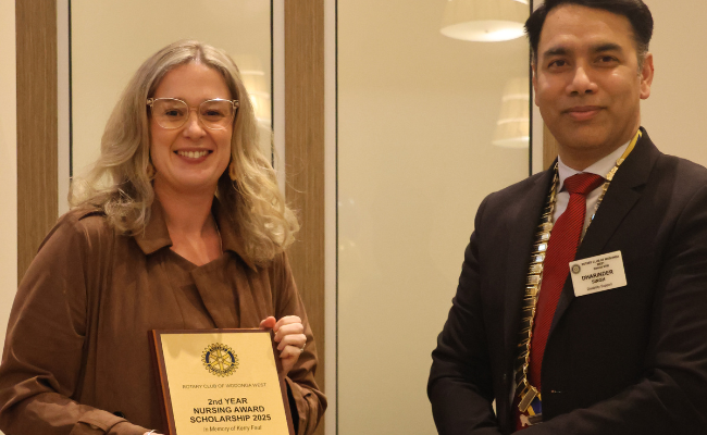 Vanessa Nicholson receiving West Wodonga Rotary Award