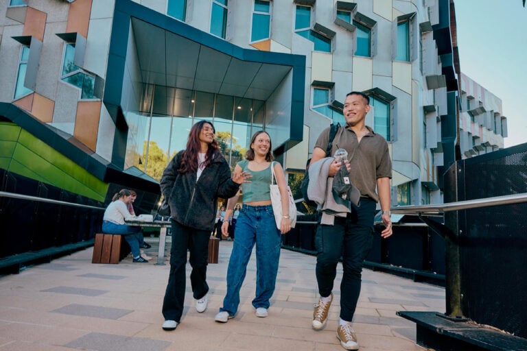 Become a La Trobe Leader and apply to be a paid MyLaTrobe Storyteller!