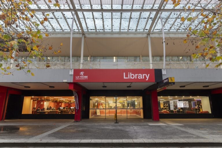 A picture of the Bundoora Library from the outside
