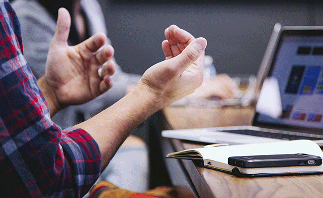 Join the LinkedIn Student Skills Academy and build confidence