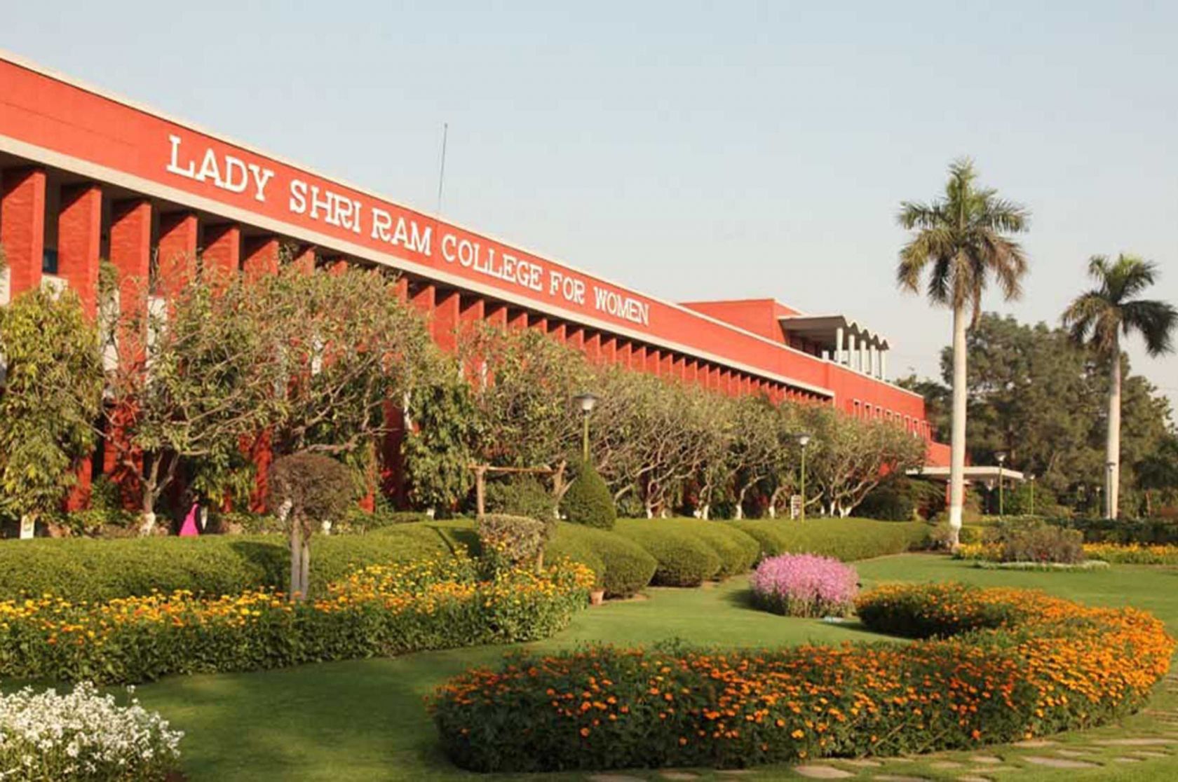 Lady Shri Ram College (Women's College), Careers and Opportunities, La